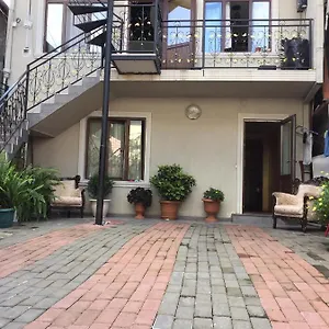 Omari Апартаменты
